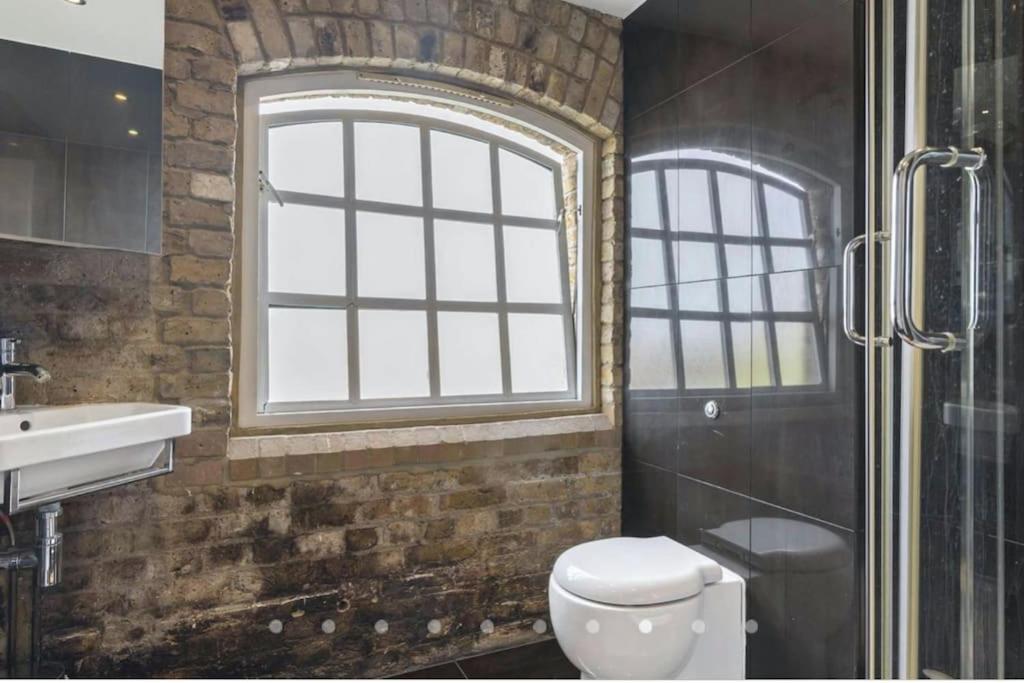 Luxury Artistic 2 Bedroom W/Balcony-Great Location Central London Kültér fotó